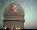 Следы звезд над гавайским телескопом CFHT