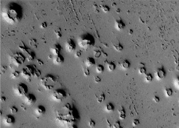 Ledyanye vulkany na Marse?