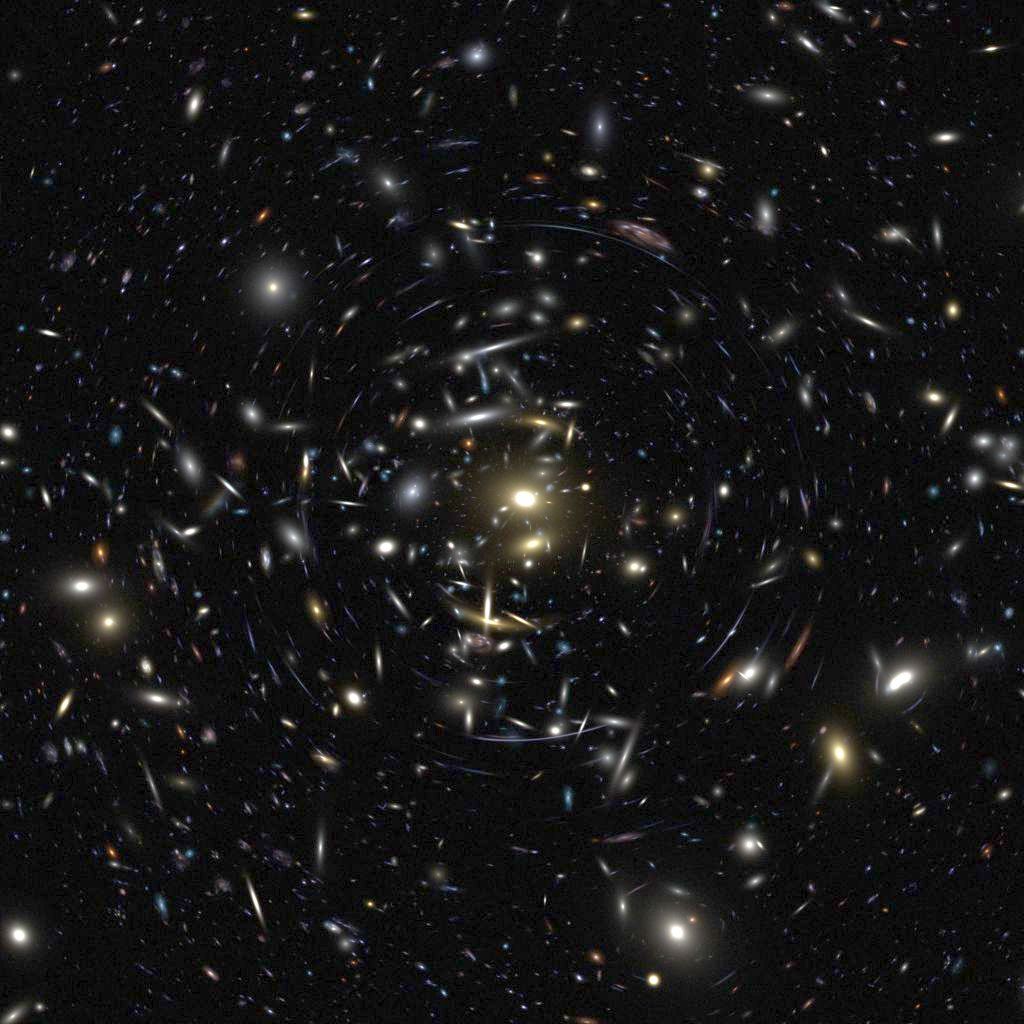 Simulated Galaxy Cluster View