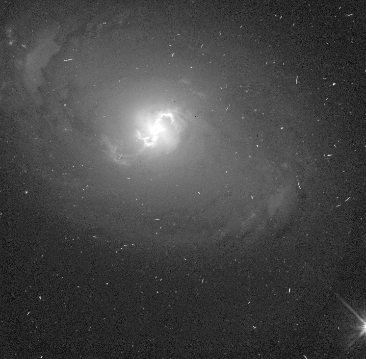 NGC 3393: Сверхспираль?