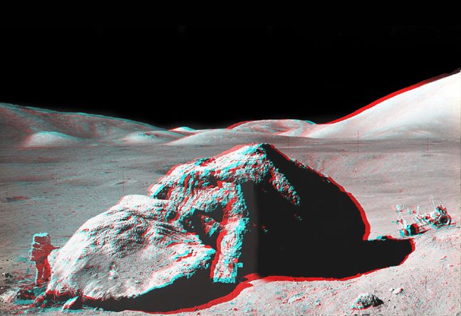 Apollo 17: Boulder in Stereo