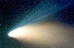 Звездное скопление за хвостом кометы Хейла-Боппа
