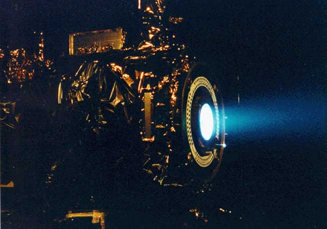 Ионный двигатель для космического корабля Дип Спейс-1