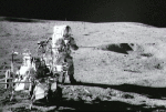 Астронавты "Аполлон"-14 устанавливает "Лунный экспериментальный комплекс"