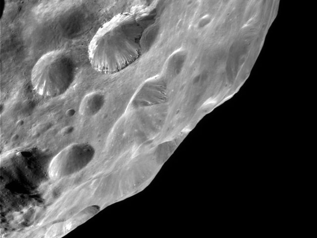 Unusual Layers on Saturns Moon Phoebe