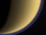 Два слоя тумана над Титаном