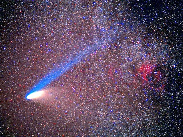 Комета Хейла-Боппа и туманность Северная Америка