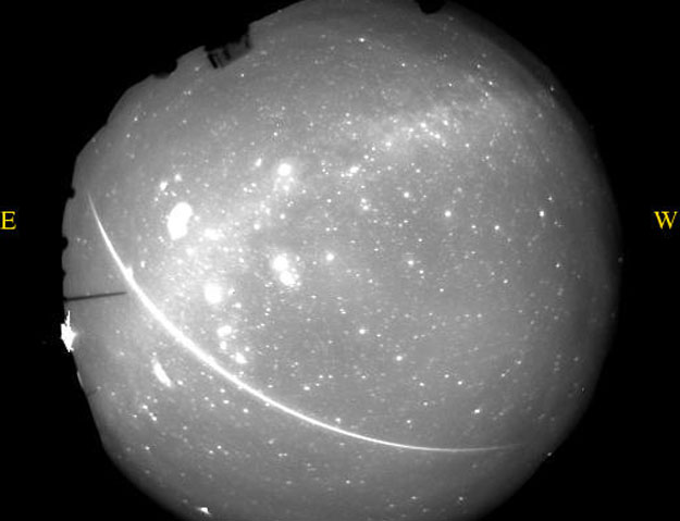 A 2001 Leonids Meteor Shower Fireball