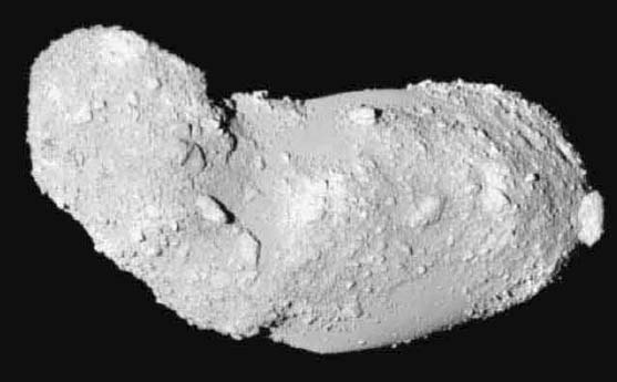 Астероид Итокава с расстояния 7 километров 6 октября 2005 года. Фото с сайта http://skyandtelescope.com