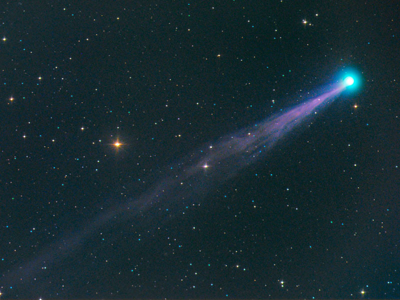 Комета SWAN становится ярче