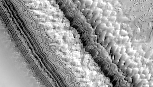 Слои ледяной шапки на южном полюсе Марса
