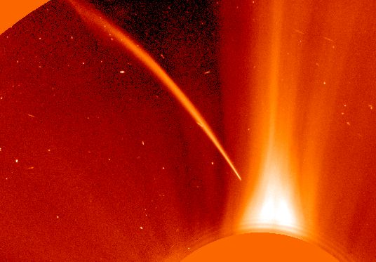 Комета, пасущаяся около Солнца