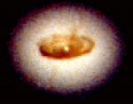 В центре NGC 4261