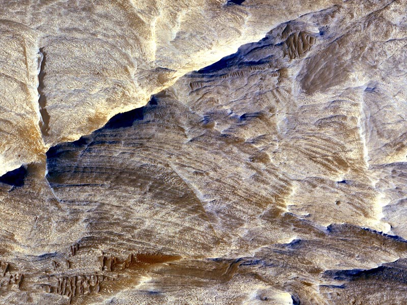 APOD: 2007 February 20- White Ridges on Mars