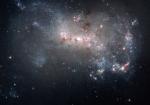 Маленькая галактика NGC 4449 крупным планом