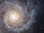 M74: sovershennaya spiral'