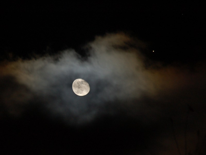 Луна и Марс сегодня ночью