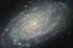 Спиральная галактика NGC 3370: вид в телескоп Хаббла