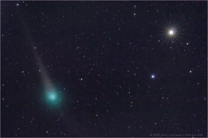 Комета Лулин и Сатурн вблизи противостояния
