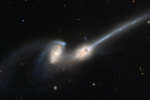 NGC 4676: kogda myshki stalkivayutsya