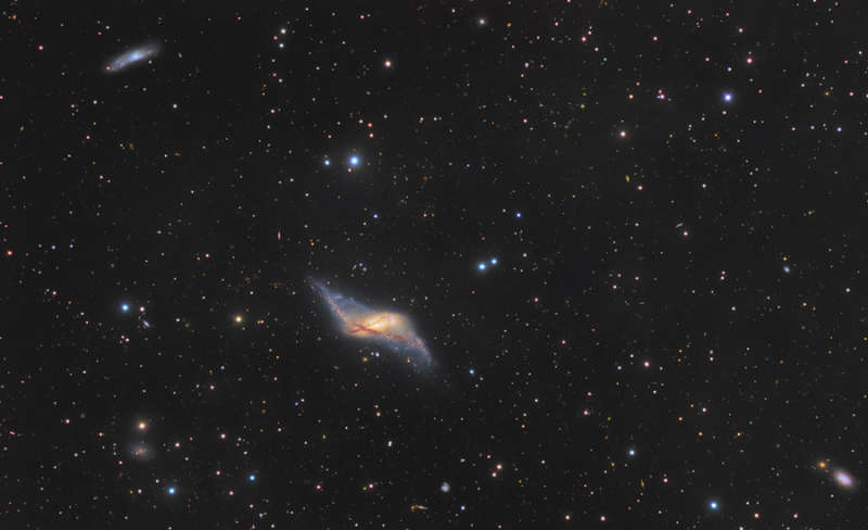 Galaktika s polyarnym kol'com NGC 660