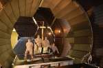 Kosmicheskii teleskop "Dzheims Vebb": zerkala i lyudi v maskah