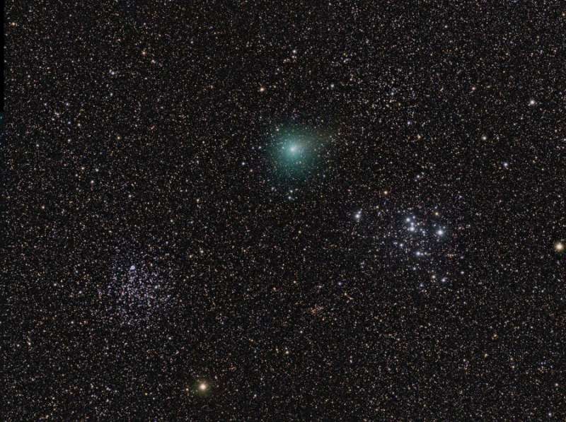 Kometa Hartli 2: turne po zvezdnym skopleniyam