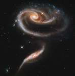 Необычные галактики Arp 273