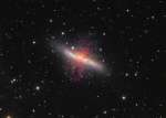 M82: galaktika so vspyshkoi zvezdoobrazovaniya i sverhvetrom