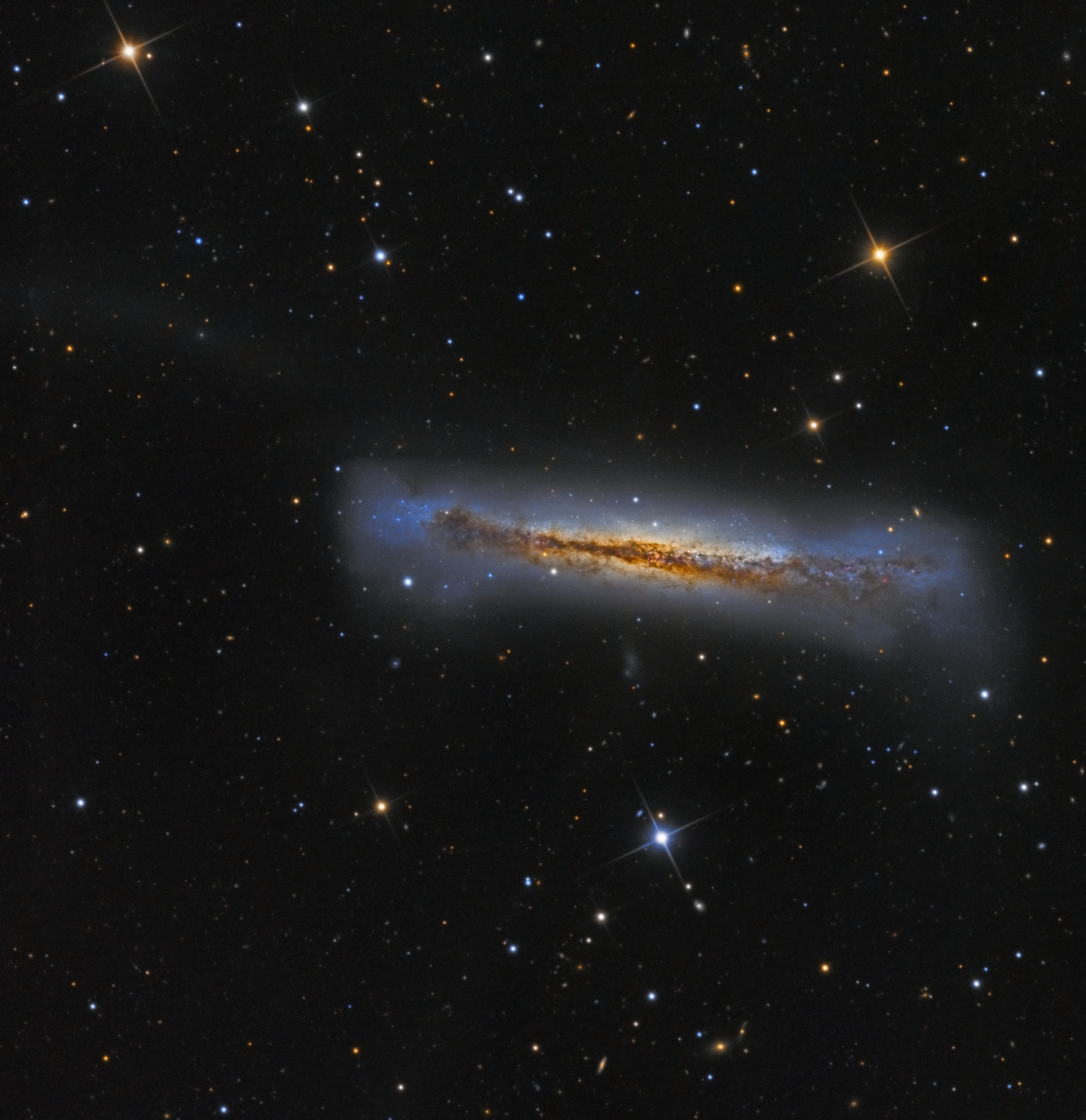 Вид сбоку на галактику NGC 3628