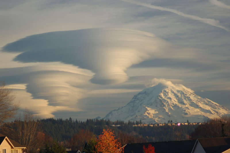 Lenticular Clouds Over Washington