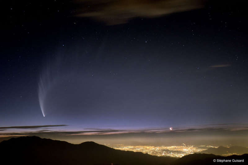 Comet McNaught Over Chile