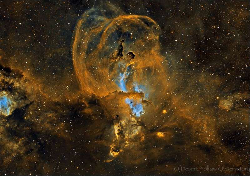 Oblast' zvezdoobrazovaniya NGC 3582