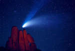 Kometa Heila-Boppa nad Indeiskoi pesheroi