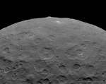 Neobychnaya gora na asteroide Cerera