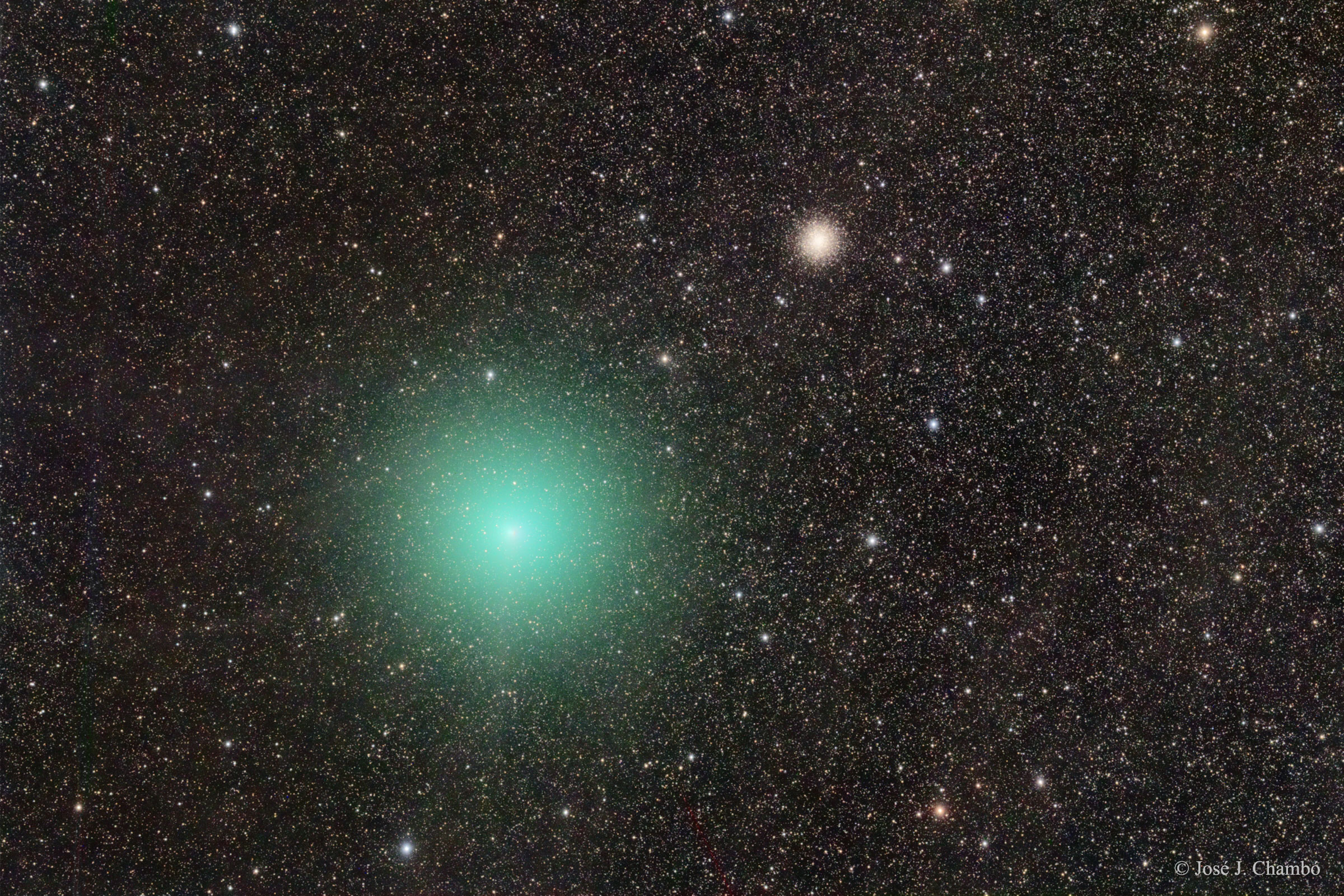 Комета и звёздное скопление