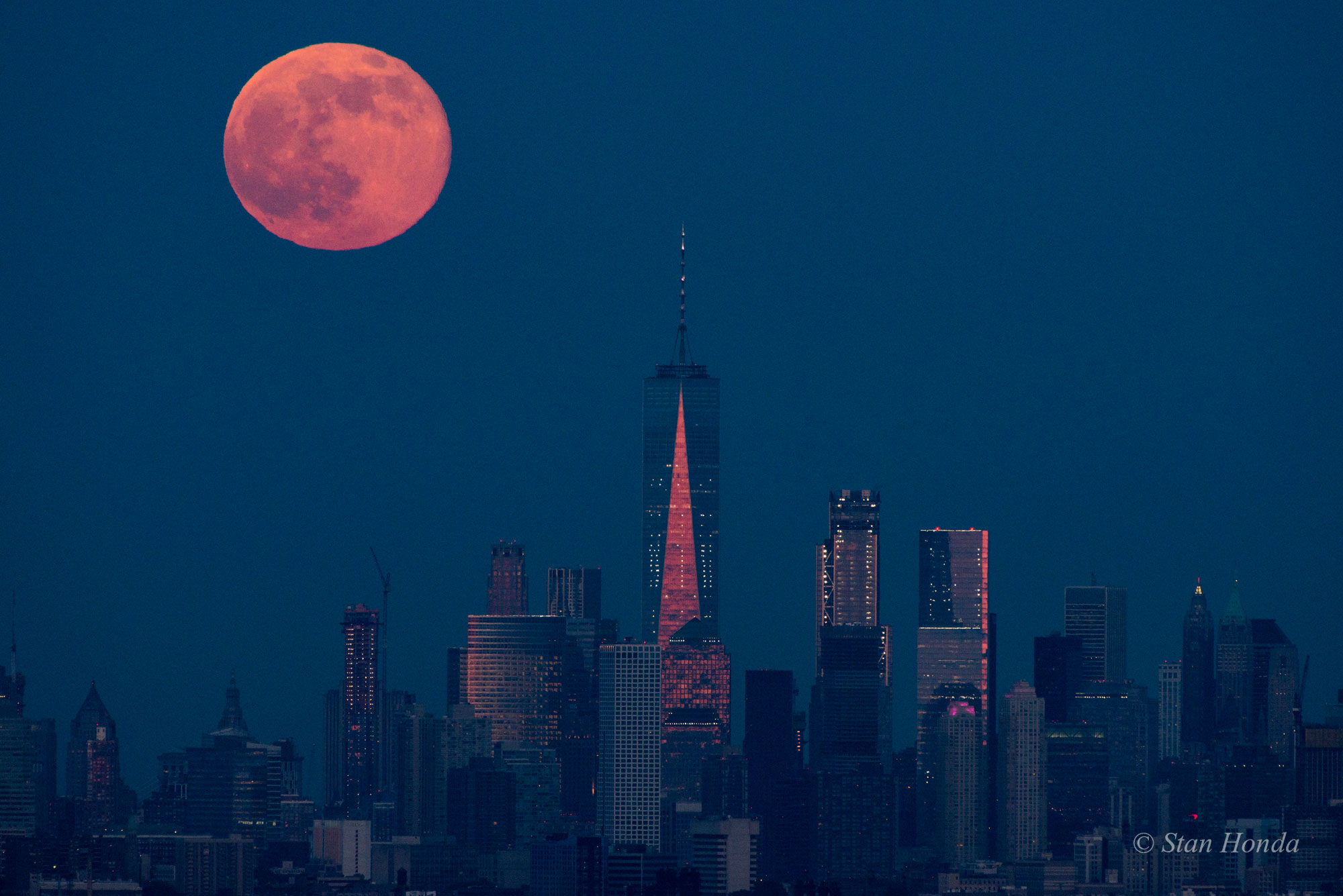 Manhattan Moonrise