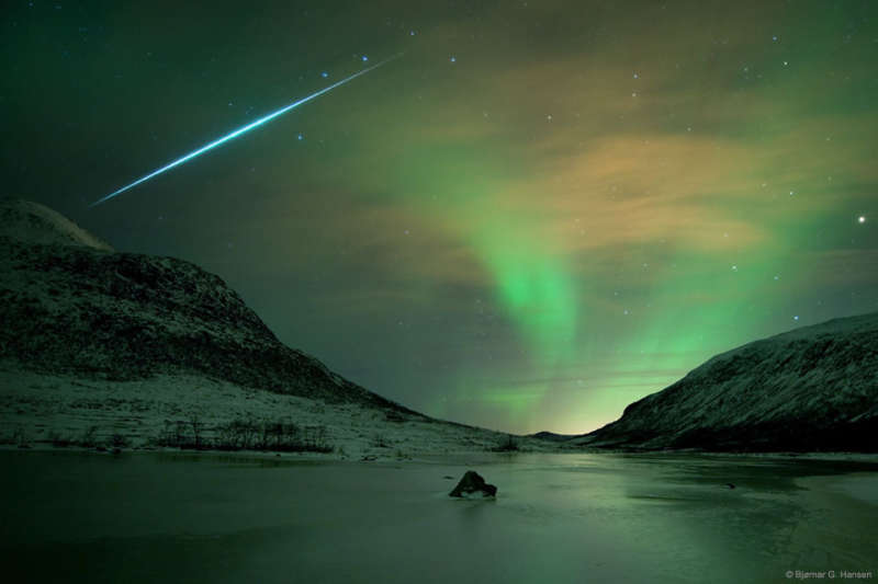 Aurora Shimmer, Meteor Flash