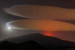 Линзовидное облако над горой Этна