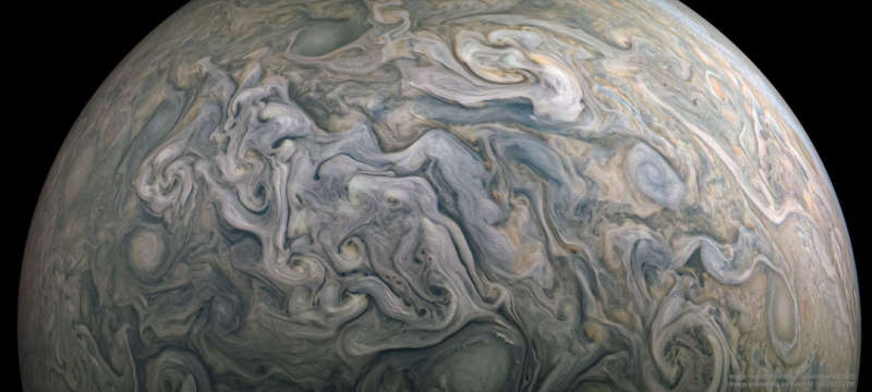 Вихри из облаков на Юпитере