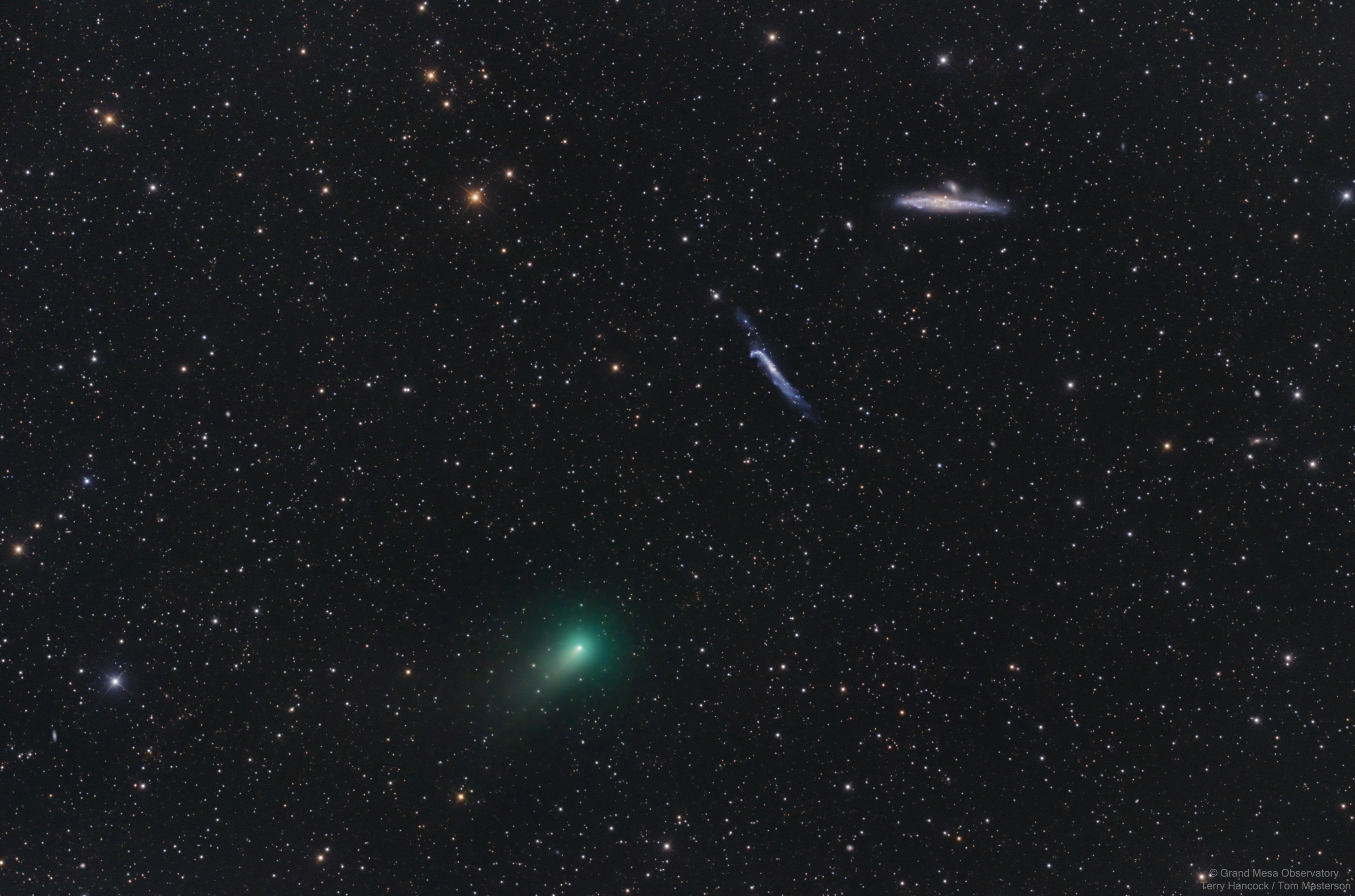 Комета, Кит и Хоккейная клюшка