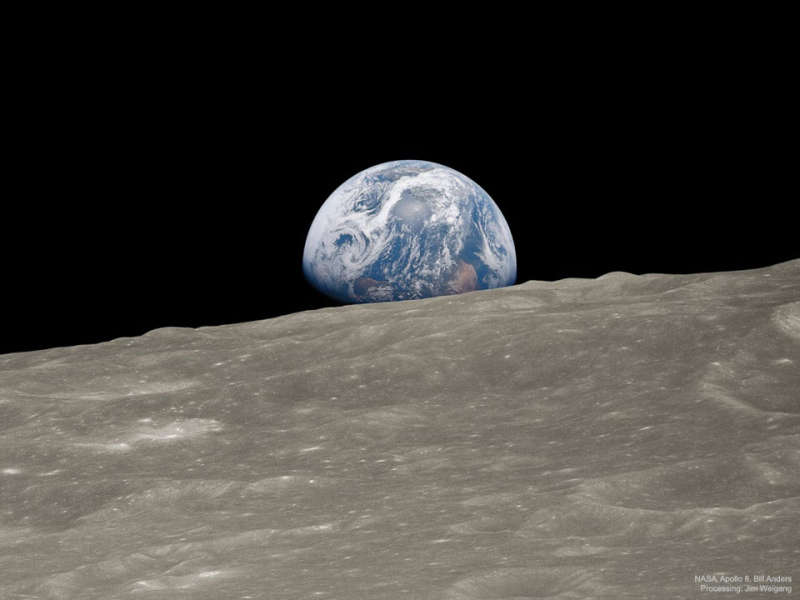 Earthrise 1: Historic Image Remastered