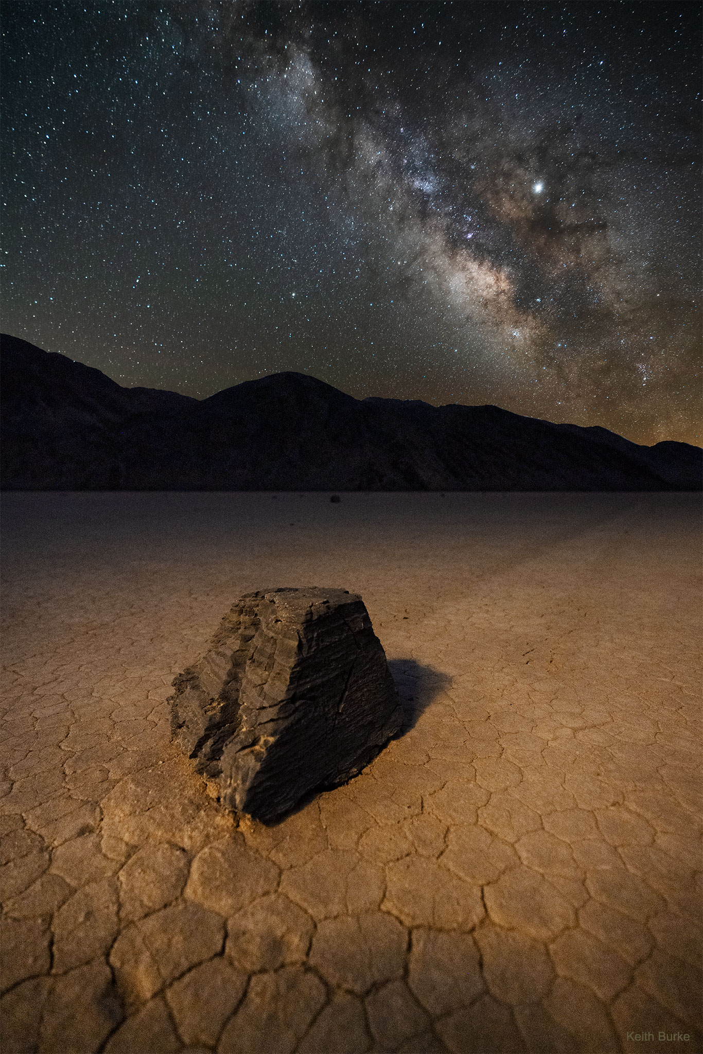 A Sailing Stone across Death Valley