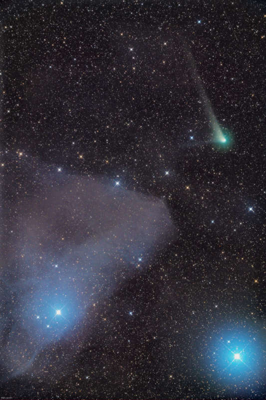 Звездная пыль и хвосты кометы
