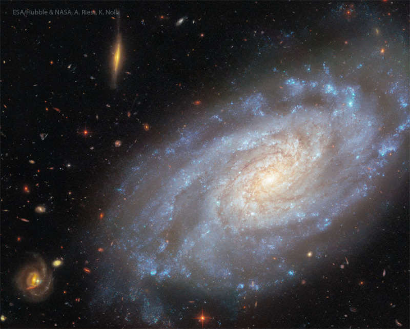 APOD: 2025 November 5 � Spiral Galaxy NGC 3370 from Hubble