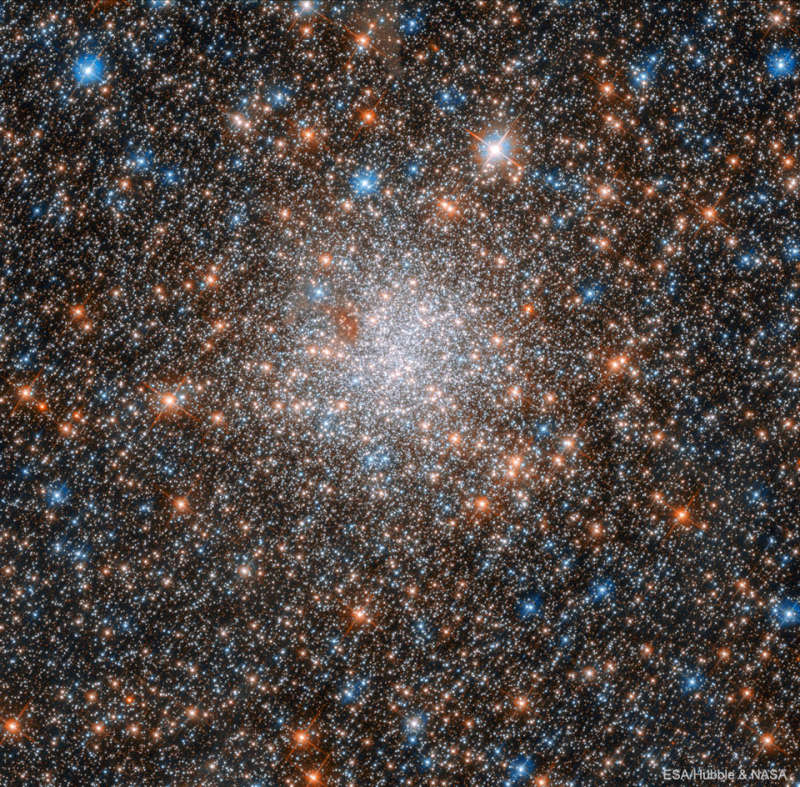 APOD: 2025 December 28 � NGC 1898: Globular Cluster in the Large Magellanic Cloud