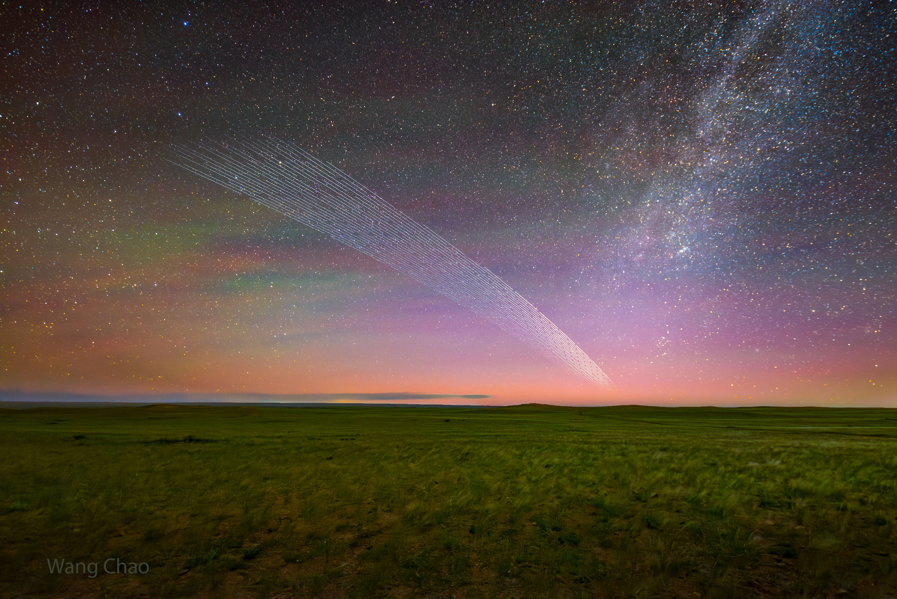 APOD: 2025 December 30 � An Artificial Comet