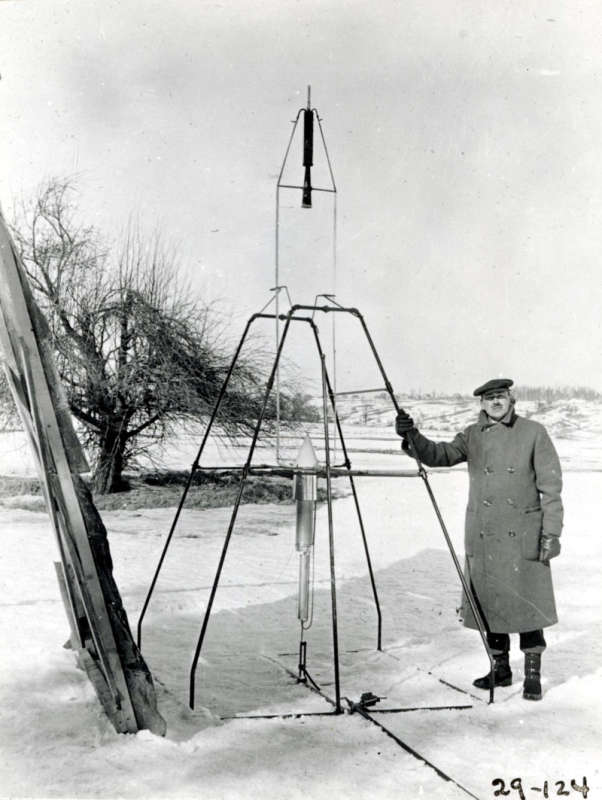 APOD: 2026 March 28 Б Robert Goddard and Nell