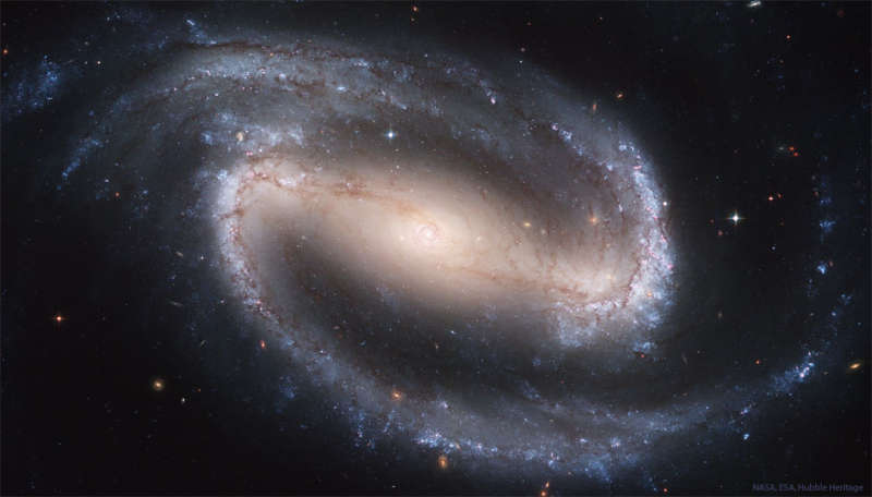 ���������� ��������� � ���������� NGC 1300