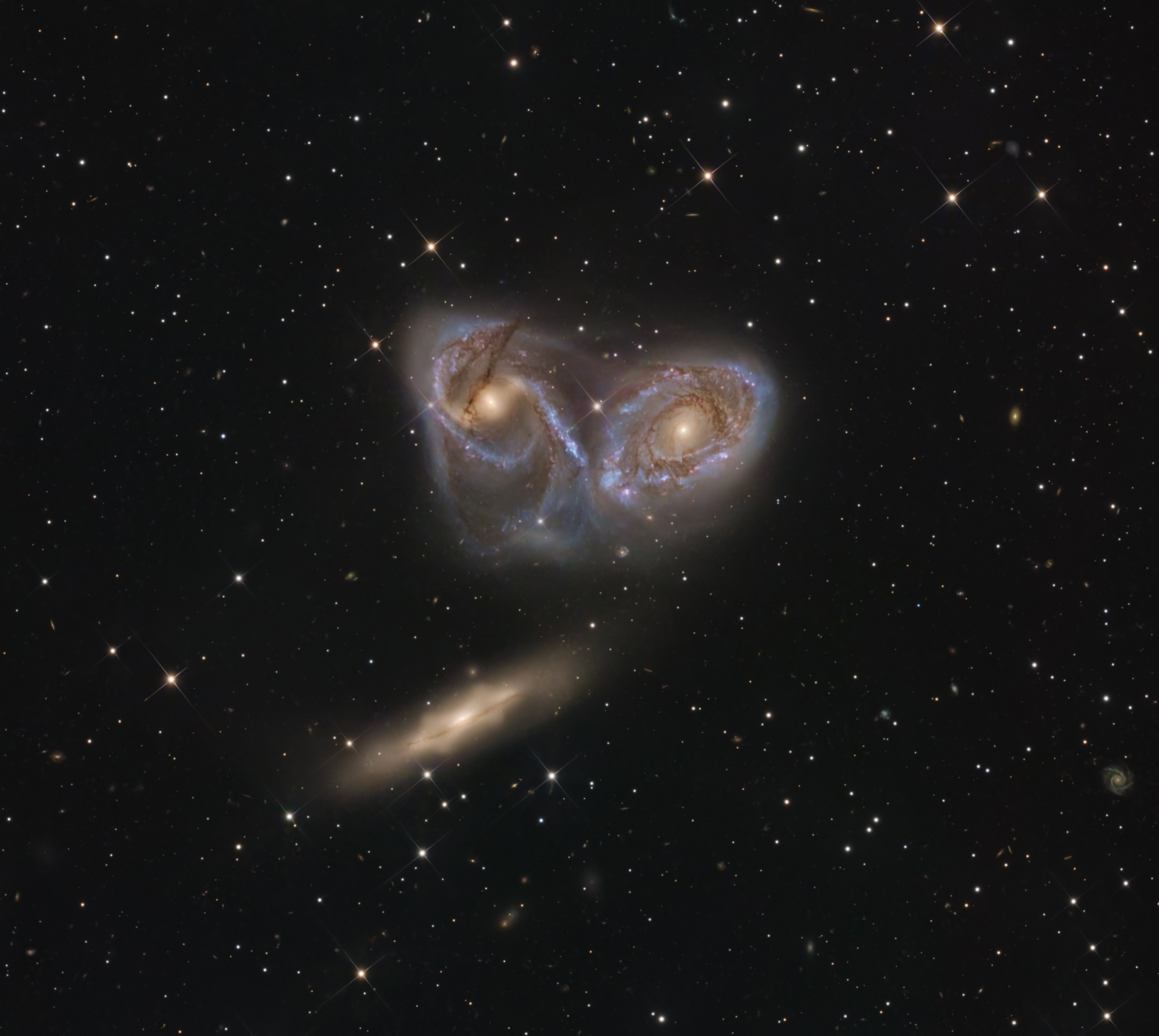 APOD: 2026 July 3 � Three Galaxies in Pavo